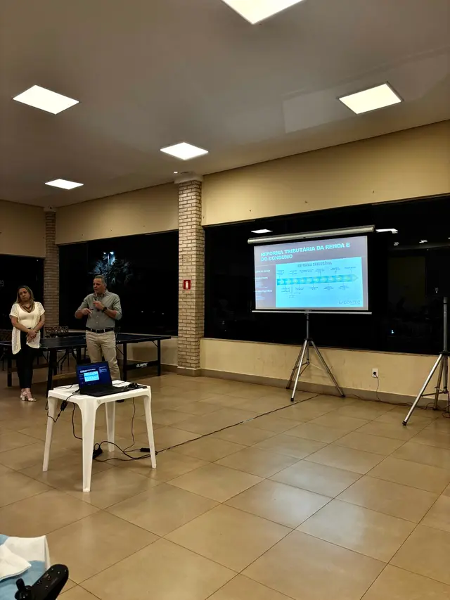 Encontro sobre planejamento tributário promovido pela Contec